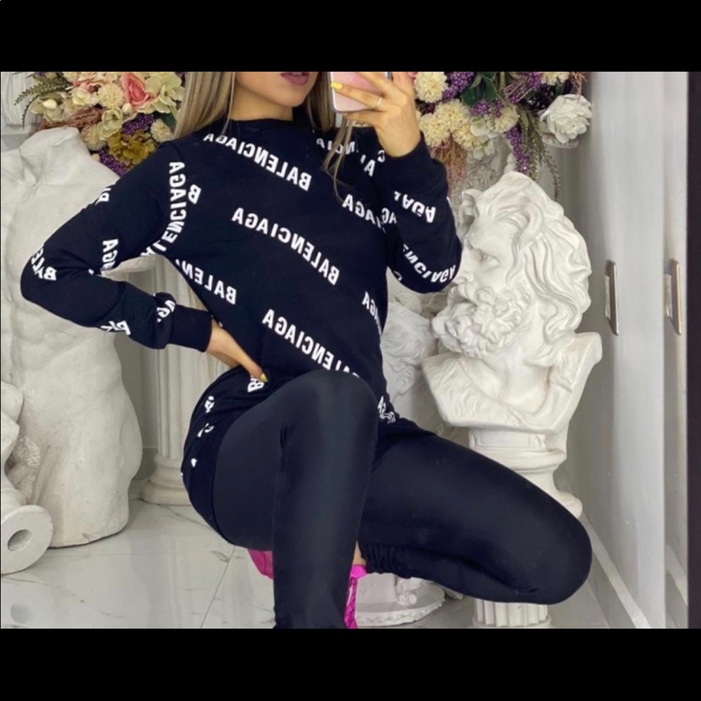 Fashion sweater